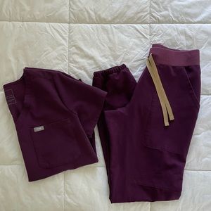 FIGS Deep Purple Set: Catarina Top XS Venice Jogger XS